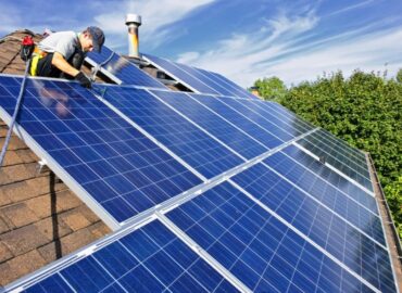 Maximizing Solar Power: Choosing the Right Inverter